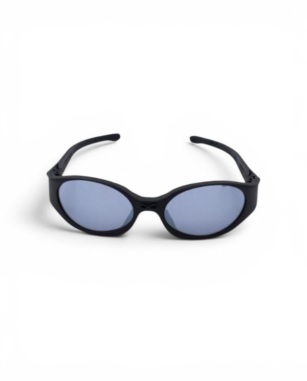 The 90s sunglasses 🕶️
